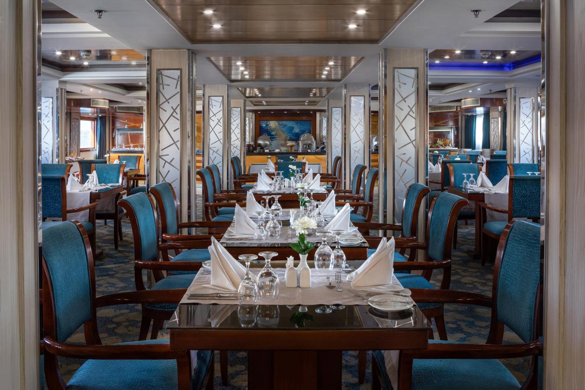 M/S Esmeralda Nile Cruise - 4 Or 7 Nights From Luxor Each Monday And 03 Nights From Aswan Each Friday Ngoại thất bức ảnh